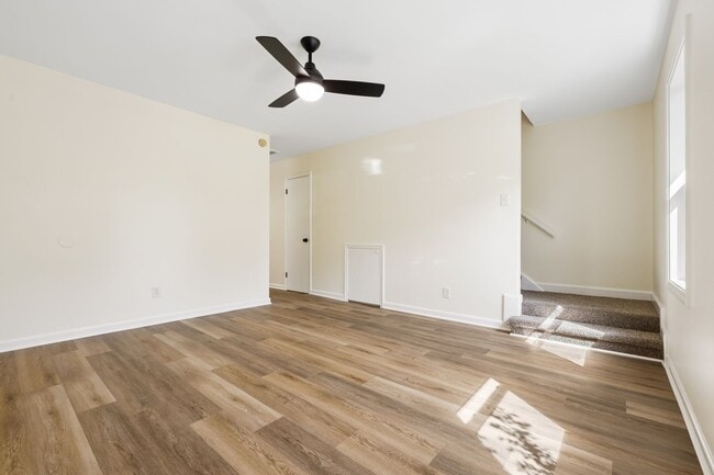 Building Photo - 2509 Stadium Dr