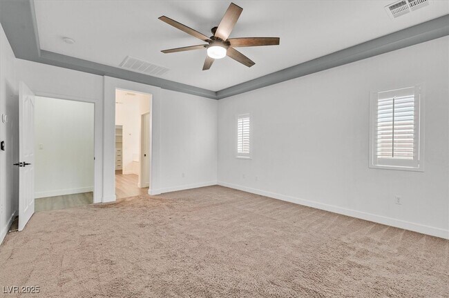 Building Photo - 913 Hickory Park St
