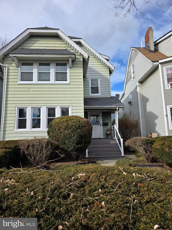 Building Photo - 473 N Grove St