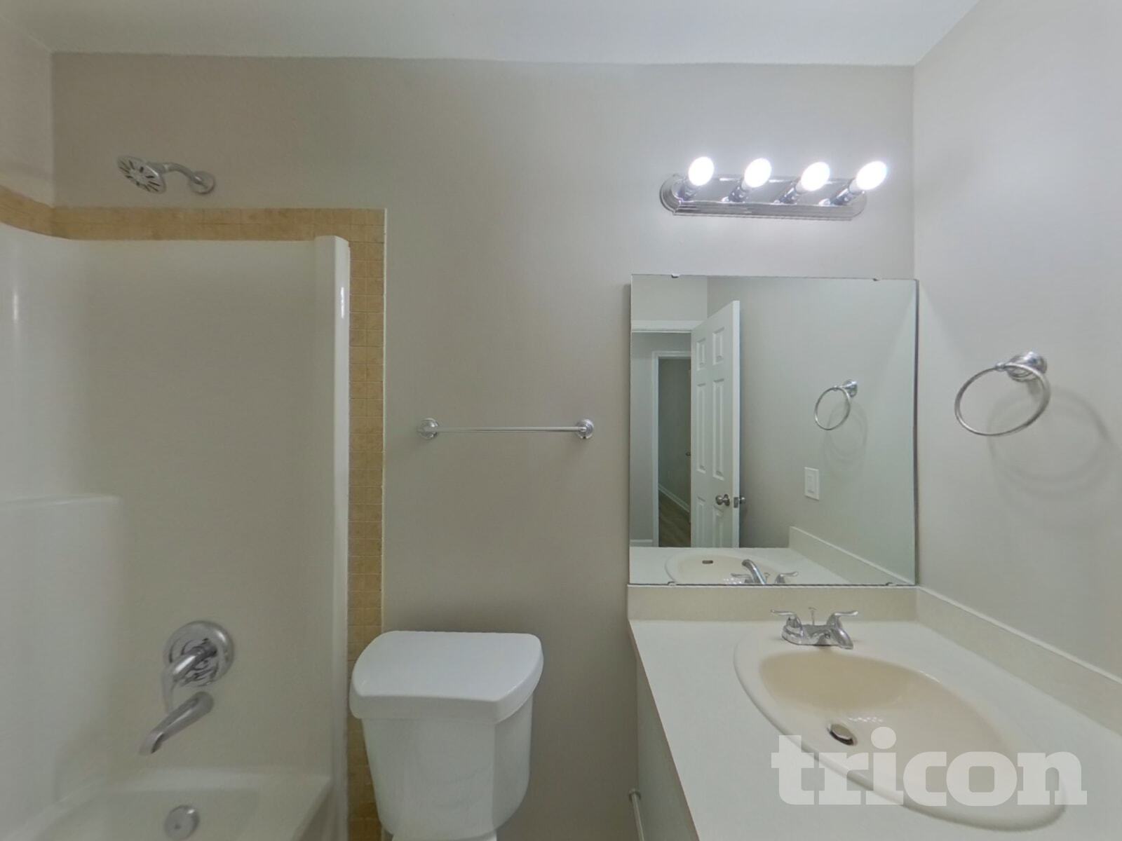 Building Photo - 204 Kemsing Rd