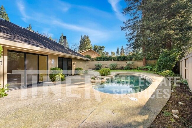 Building Photo - 1920 Gold Nugget Pl