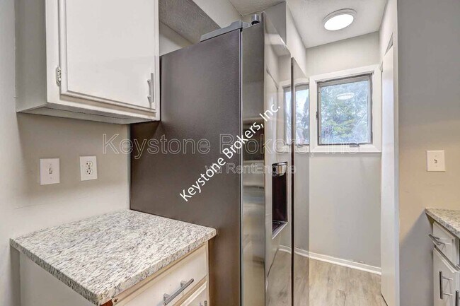 Building Photo - 6706 Witherington Ct NW