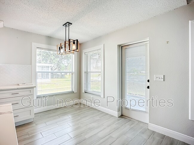 Building Photo - 4218 Berkeley Dr