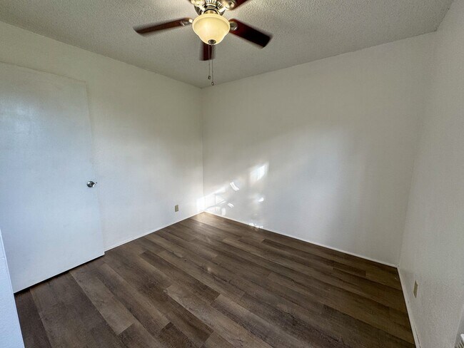 Building Photo - Available Now. 2BD/2BA/1PKG townhome at Villages at Waipio.