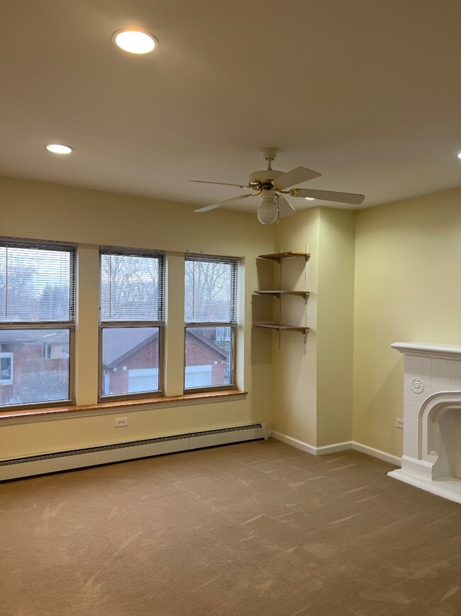 Building Photo - 8056 S Luella Ave