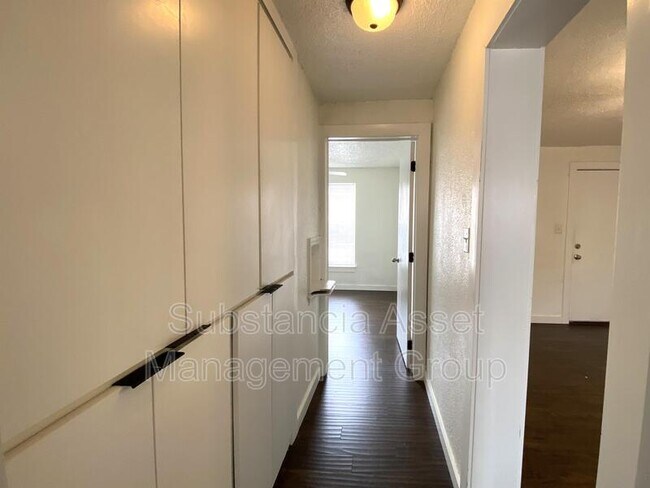 Building Photo - 701 Culbertson Dr