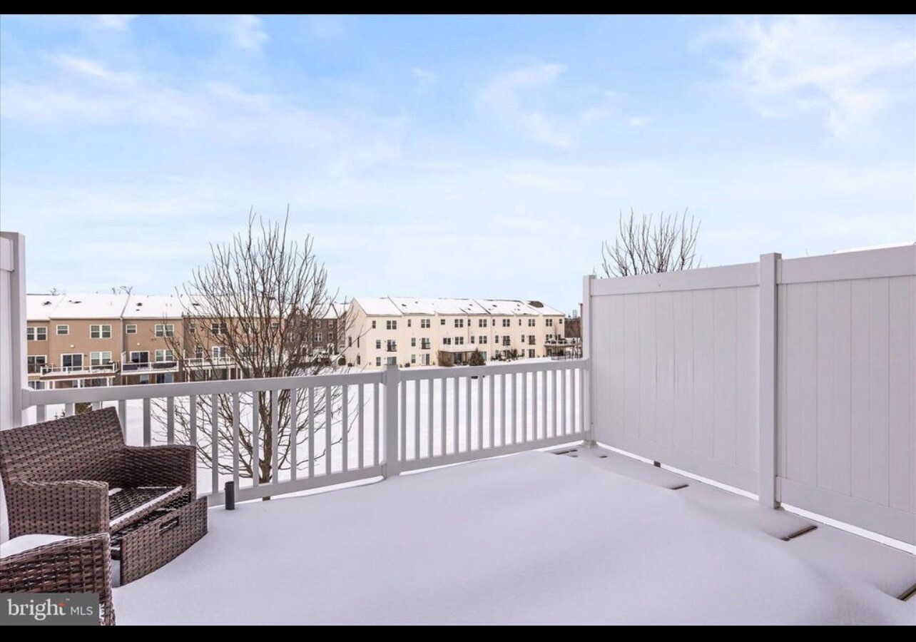 Building Photo - 1265 Elderslie Ln