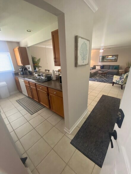 Building Photo - 1866 Toucan Way