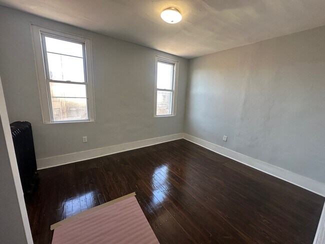 Building Photo - 4253 N 17th St