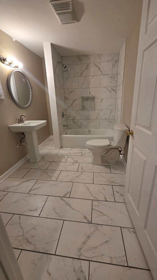 Building Photo - 2 Bedroom 1 Bath Multi Family Home