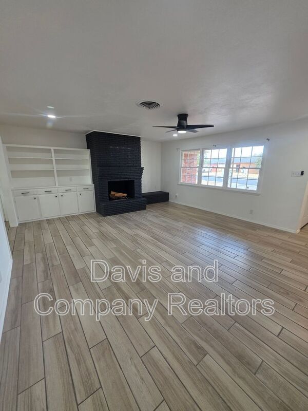 Building Photo - 4307 Harvard Ave