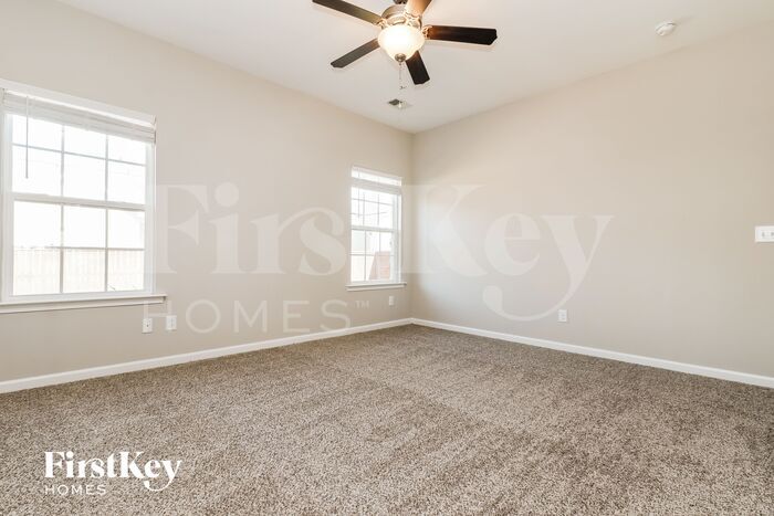 Building Photo - 3819 Sourwood Ct