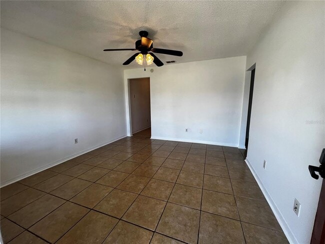 Building Photo - 24 Oriole Cir