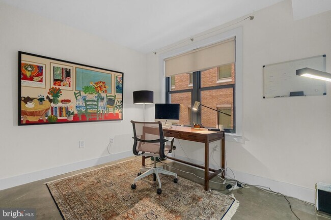 Building Photo - 616 E Street NW Unit 256