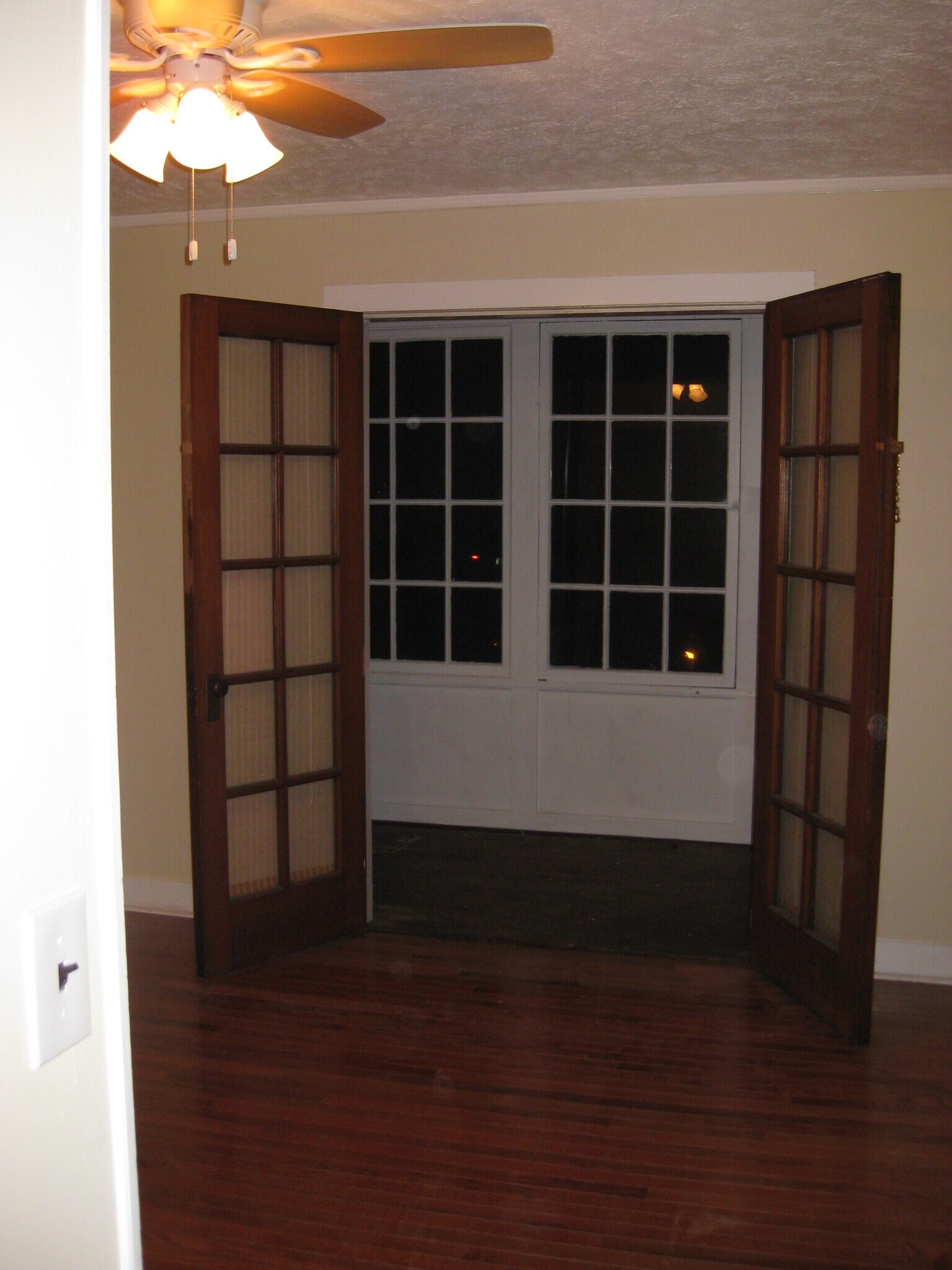 Building Photo - 54 Hartsen St
