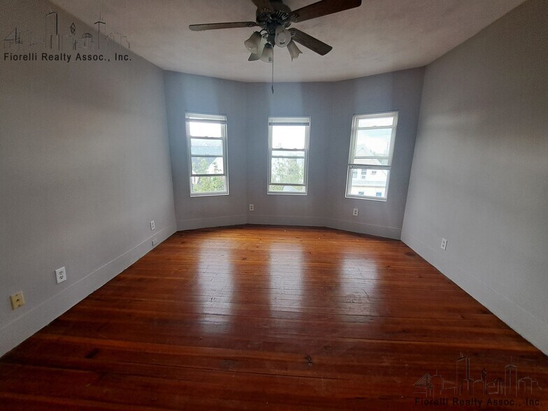 Building Photo - 50 Clark St