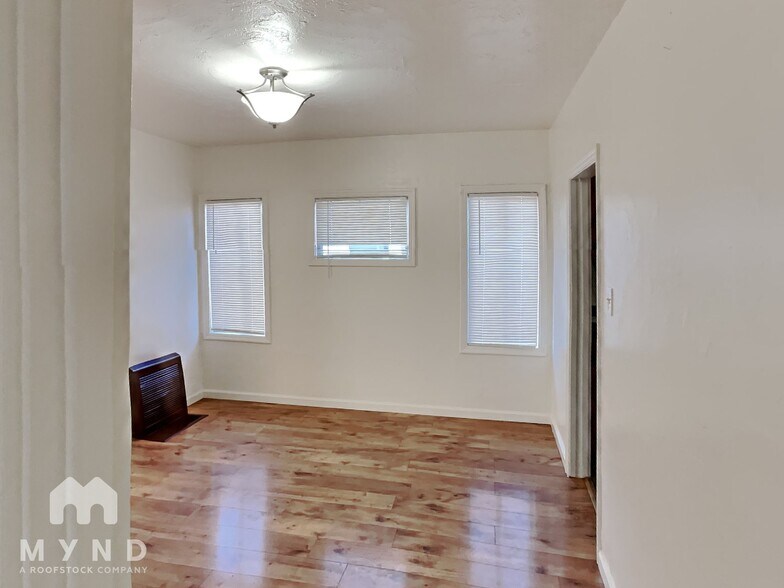 Building Photo - 2515 64th Ave