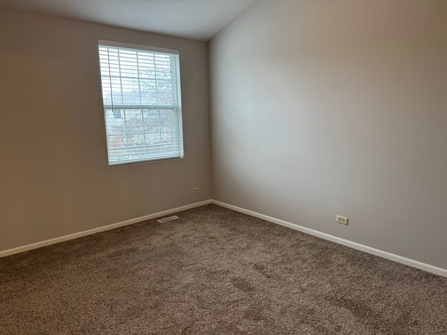 Building Photo - 924 Windstone Ct