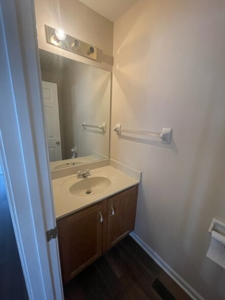Building Photo - 601 Mountain Cove
