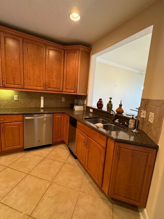 Building Photo - CONDO LOCATE IN GATED COMMUNITY  IN DR. PHILLIPS-TOSCANA - HALF OFF DECEMBER RENT