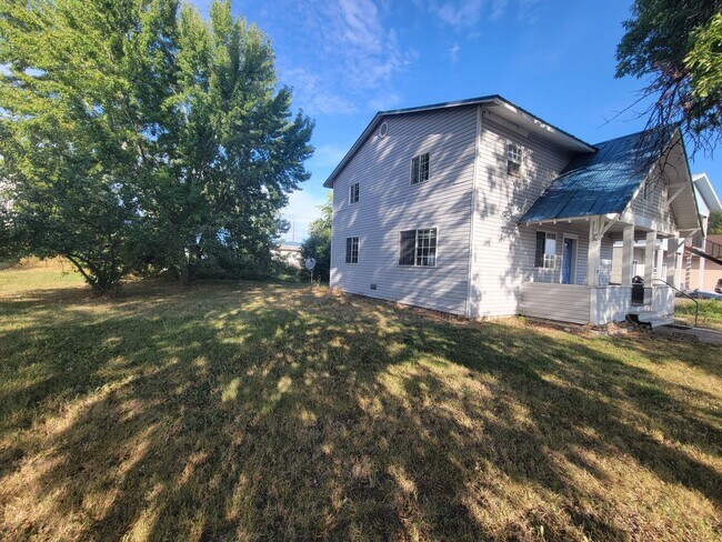 Building Photo - 3 Bed 2 Bath in Cusick