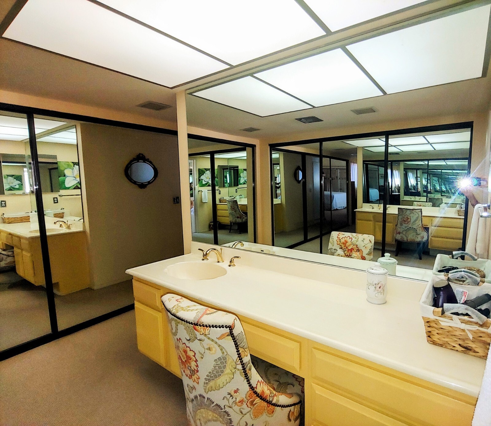 Dressing Area & Loads of Closet Space - 69940 Los Cocos Ct