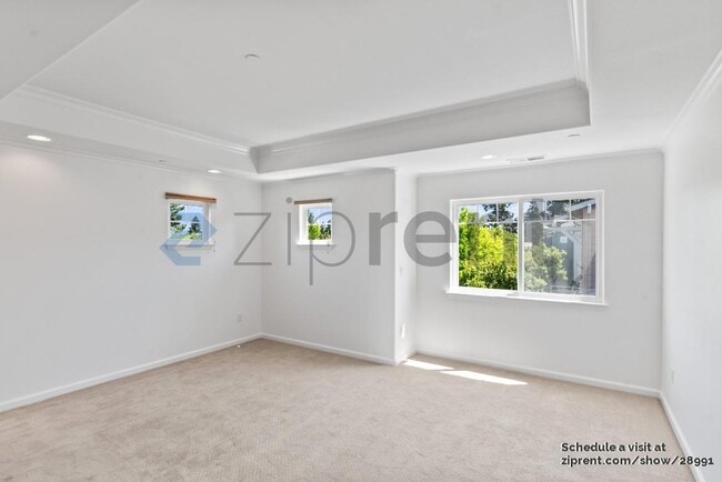 Building Photo - 2213 Rock St