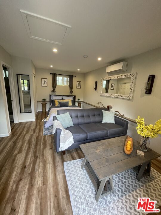 Building Photo - 4411 Radford Ave