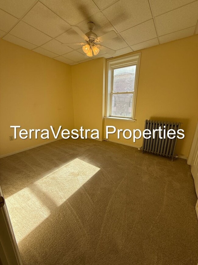 Building Photo - 101 N High St