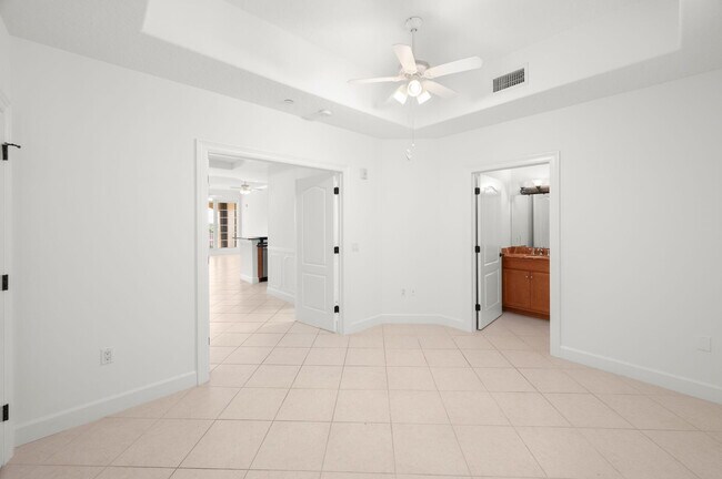 Building Photo - 20 Orange Ave