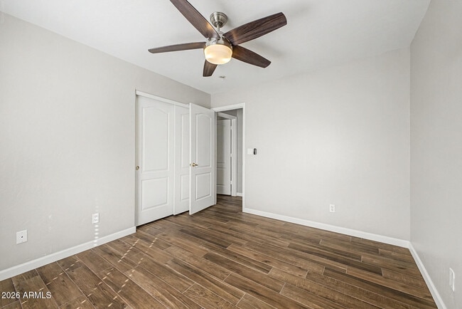 Building Photo - 1321 N Malibu Ln