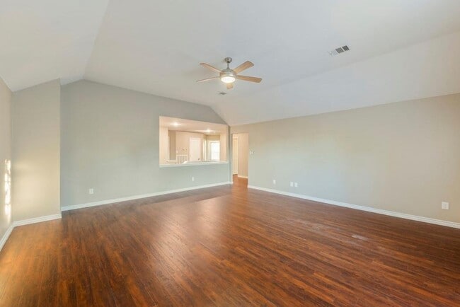 Building Photo - 17901 Madden Dr