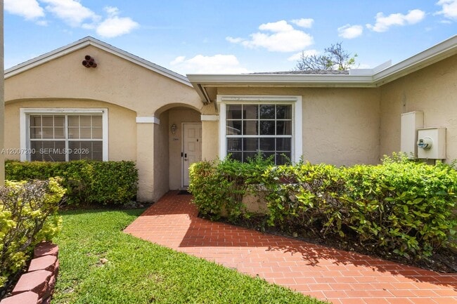 Building Photo - 11804 NW 13th St