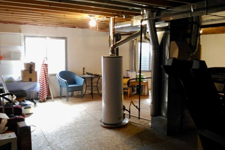 Building Photo - 6297 E 122nd Ave