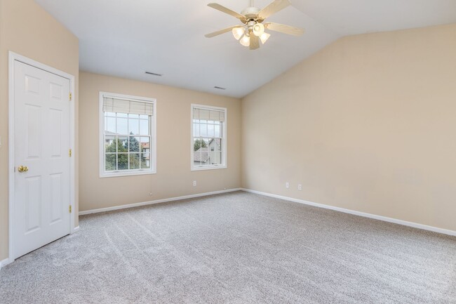 Building Photo - 2620 Camden Dr
