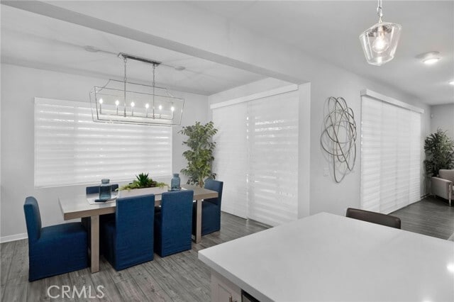 Building Photo - 2621 E Clara Ln