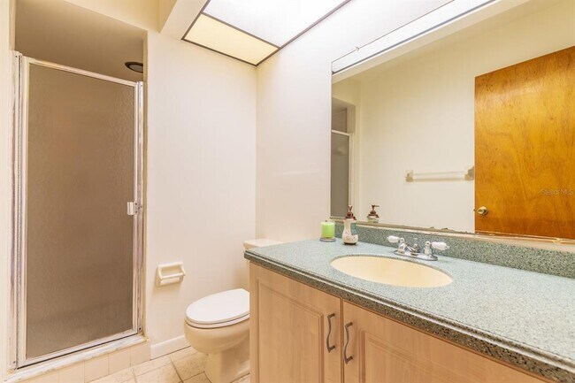 Building Photo - 745 Pinellas Bayway S
