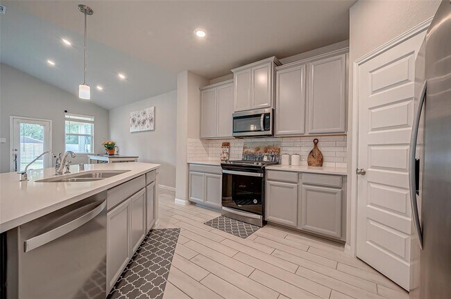 Building Photo - 1207 Dry Cork Cir