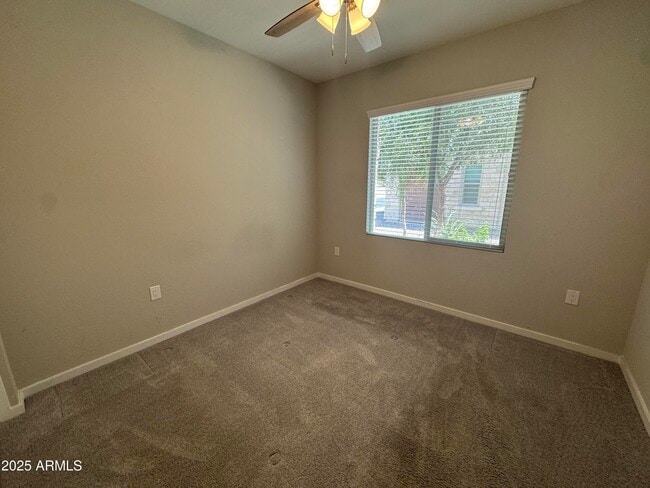 Building Photo - 775 E Furness Dr