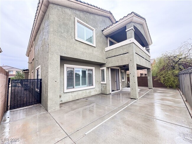 Building Photo - 117 Tall Ruff Dr