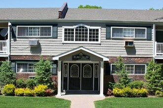 Building Photo - 72 Mt Vernon Ave