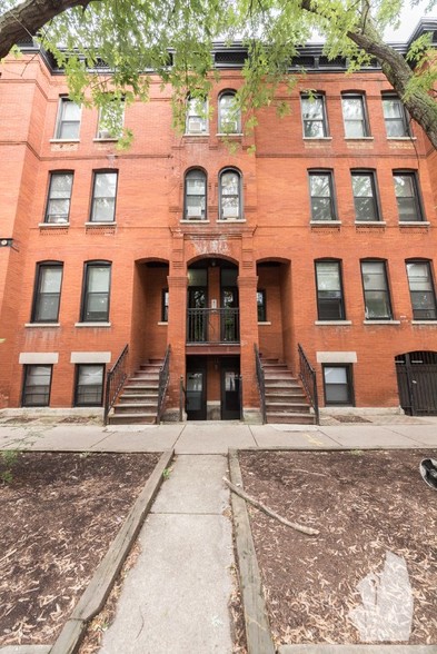Building Photo - 1208 W Wrightwood Ave
