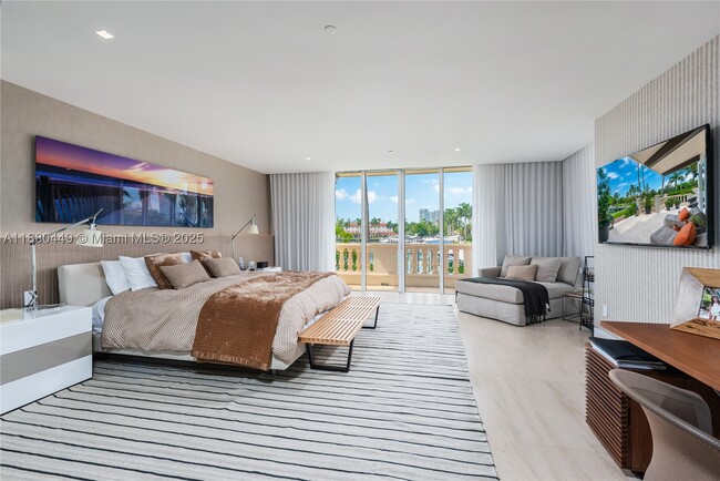 Building Photo - 2514 Fisher Island Dr