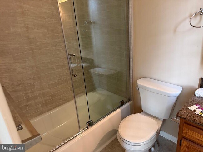 Building Photo - 34 Woodbrook Dr