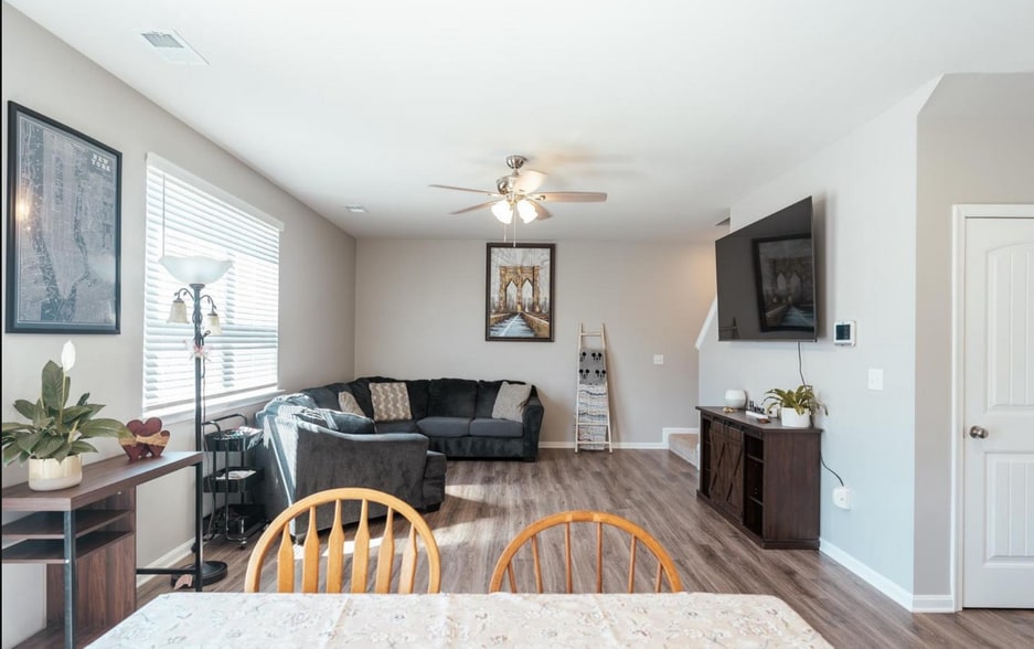 Building Photo - 55 Pinyon Ct