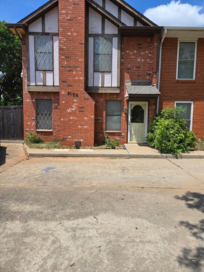 Primary Photo - 2139 NW 117th St