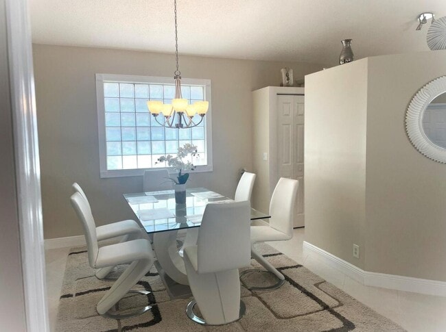 Building Photo - 9731 Cherry Blossom Ct