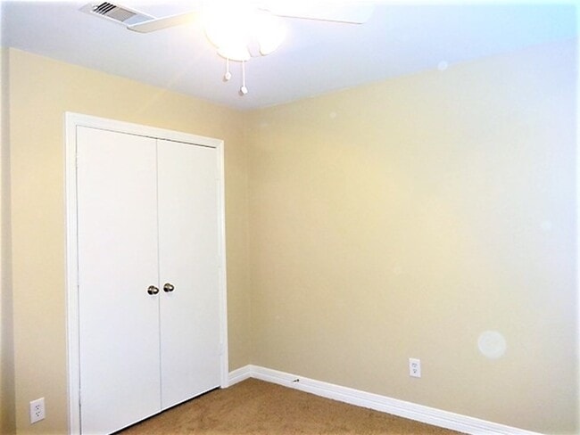 Building Photo - 19072 Hammer Ln