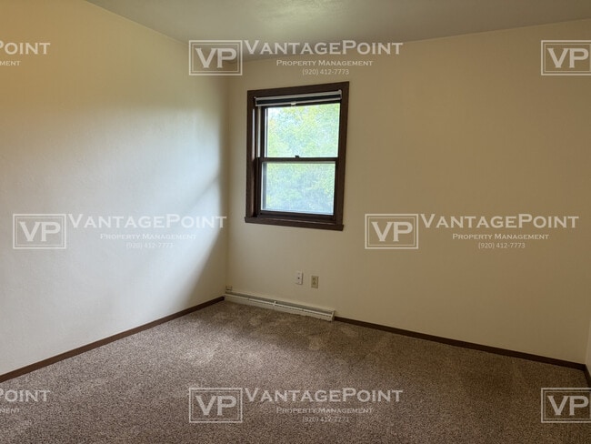 Building Photo - 1630 N Whitney Dr