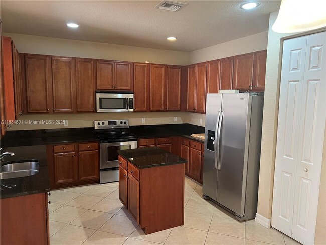 Building Photo - 131 Ennis Ln